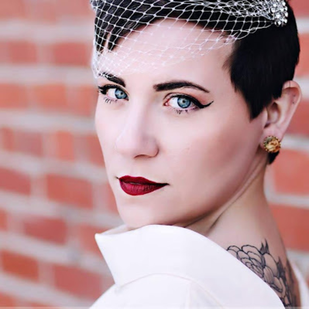 Meet your Posher, Brenna